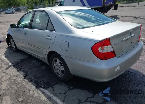 2003 Toyota Camry Le from USA, damaged, VIN 4T1BF32K73U552398